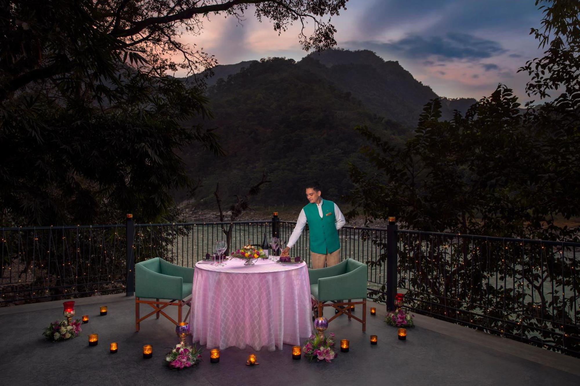 Anand Kashi By The Ganges Rishikesh - Ihcl Seleqtions Hotel Sirasu Kültér fotó